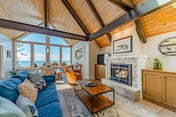 Seagull's Bluff - Scenic Coastal Retreat with Ocean Views
