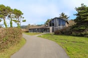 Ocean Treasures - Charming Coastal Home Near the Beach