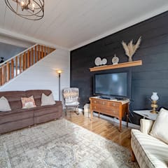 1858 Homestead - Historic Country Retreat with Modern Comforts