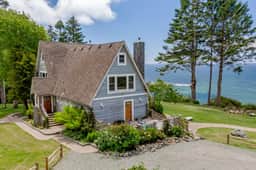 The Trinidad Pearl - Oceanfront Home & Hot Tub - Image 2