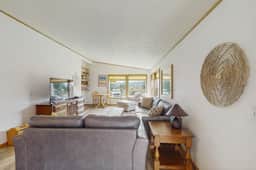 Pacific View Escape - Bay Views & Jetted Tub - Image 4