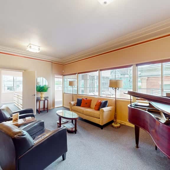 Eureka Theater Apartment - Image 1